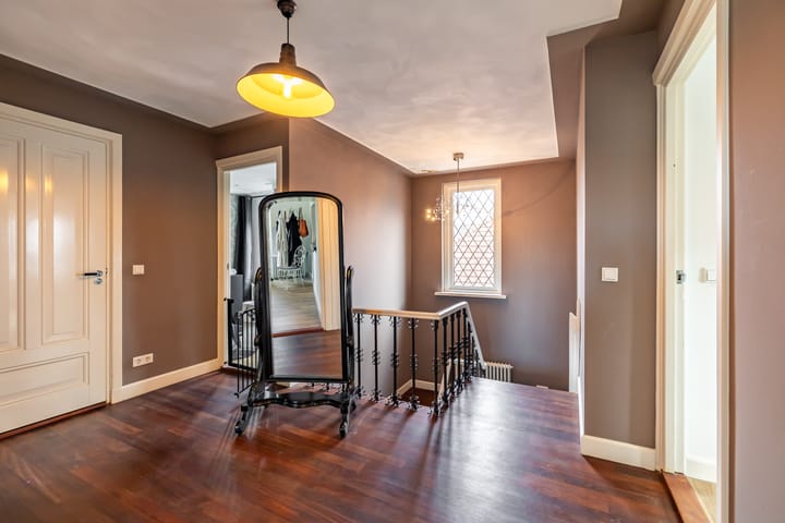 Photo 43 of Meint Veningastraat 77