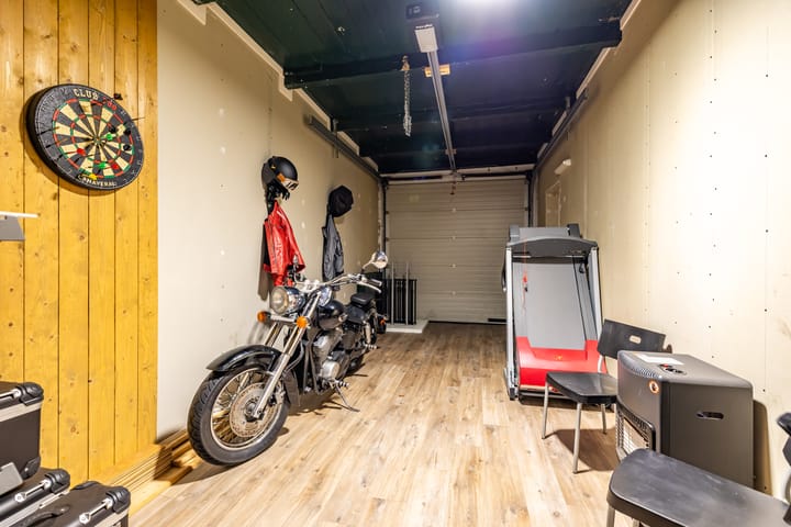 Photo 73 of Meint Veningastraat 77