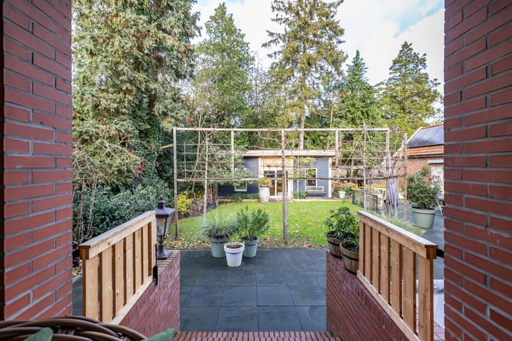 Photo 79 of Meint Veningastraat 77