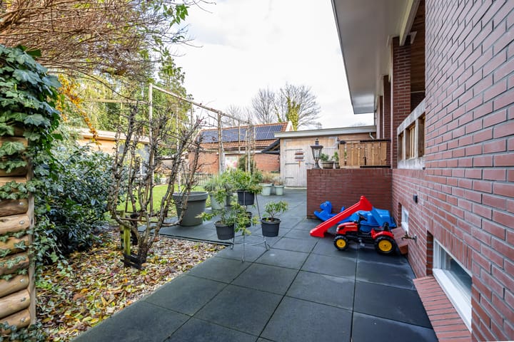 Photo 80 of Meint Veningastraat 77