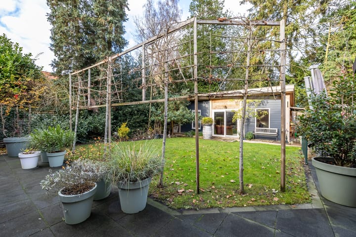 Photo 81 of Meint Veningastraat 77