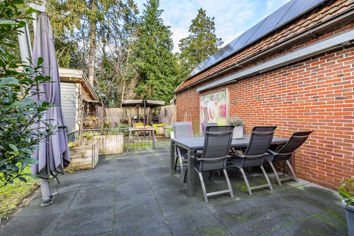 Photo 84 of Meint Veningastraat 77