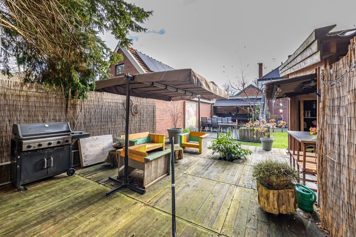 Photo 88 of Meint Veningastraat 77