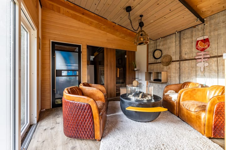 Photo 90 of Meint Veningastraat 77