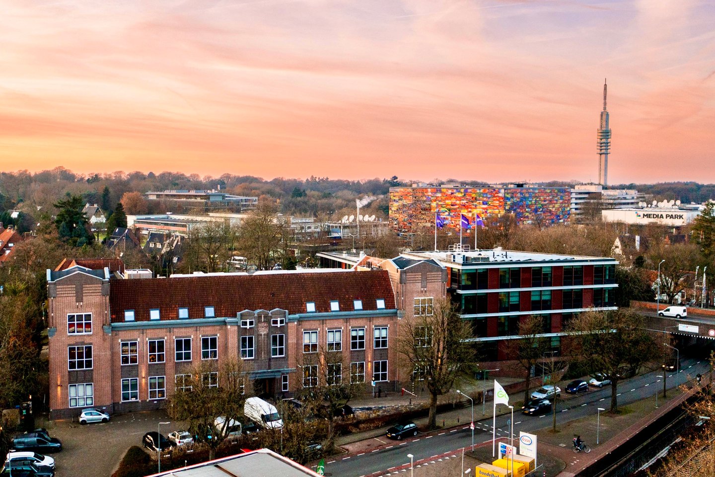 Bekijk foto 1 van Lage Naarderweg 45