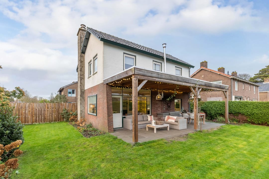 Foto 1 van van Helomalaan 47