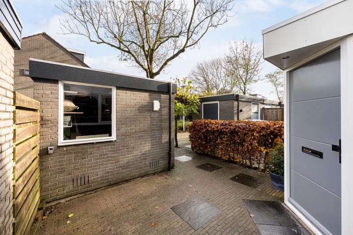 Foto 4 van Zwemmer 31