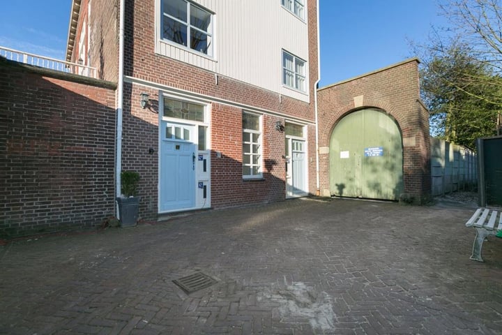 View photo 50 of Riouwstraat 62-A