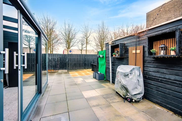 Foto 24 van Basilicumweg 184