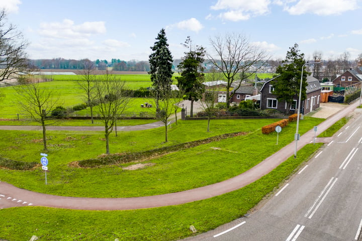 Bekijk foto 42 van Rijksweg 30