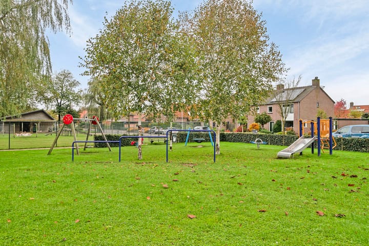 Photo 5 of Anna Vaecstraat 18