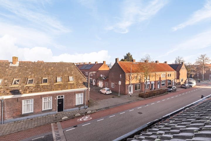 Foto 28 van Oerlesestraat 90