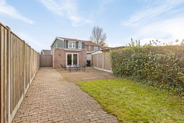 Foto 2 van Nazareth 55