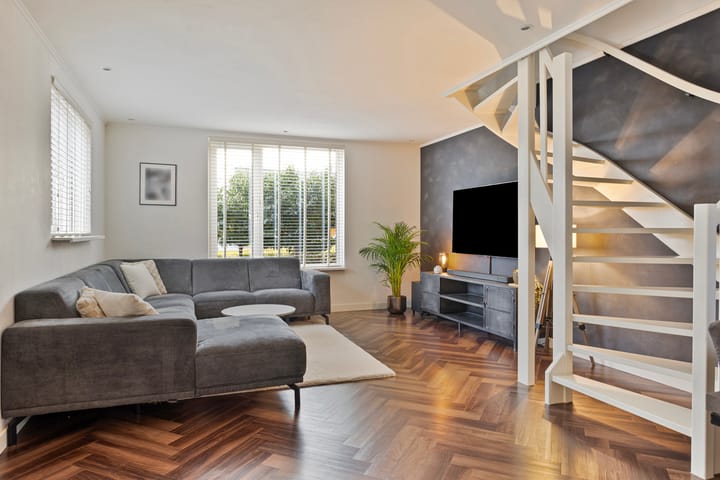 Foto 4 van Nazareth 55