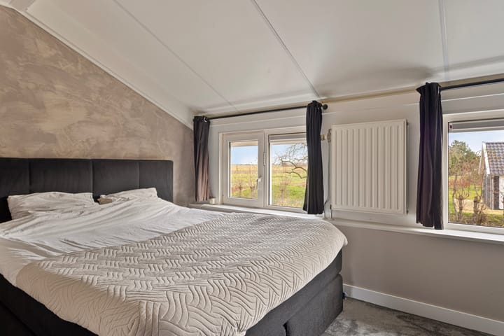 Foto 12 van Nazareth 55