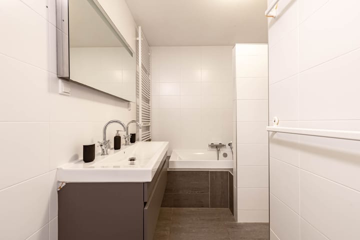 Foto 38 van Van Iddekingeweg 138-62