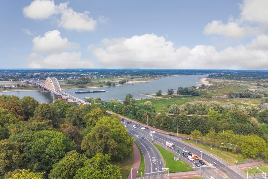 Foto 32 van Graadt van Roggenstraat 137