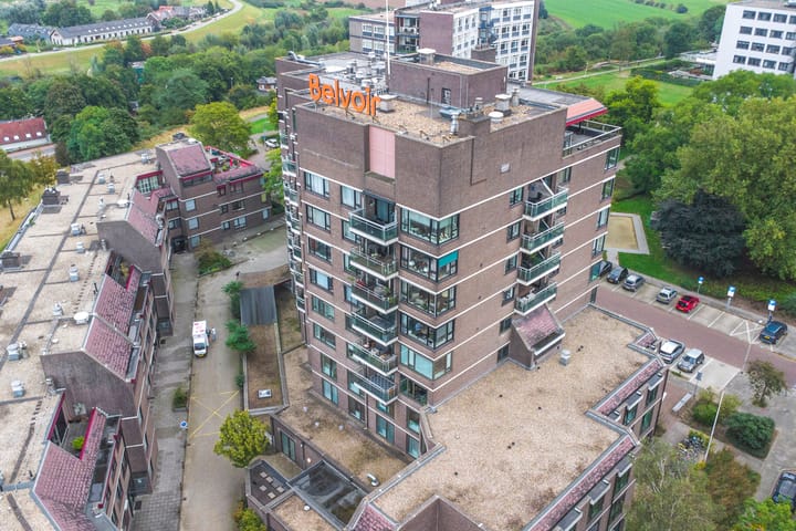 Foto 40 van Graadt van Roggenstraat 137