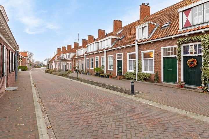 View photo 2 of Schuitvlotstraat 16