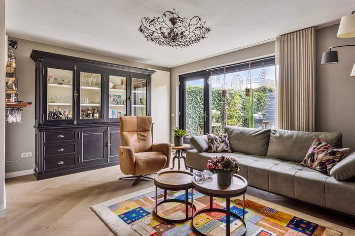 Foto 3 van Weegbree 37