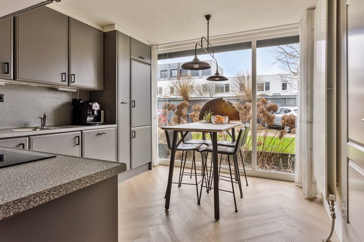 Foto 5 van Weegbree 37