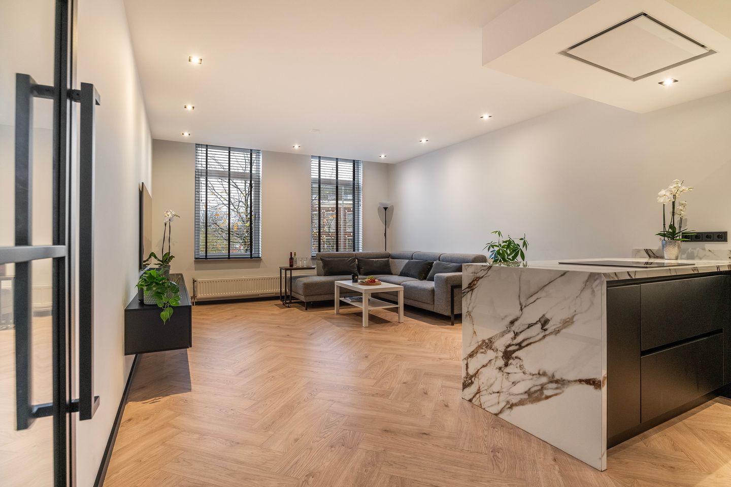 Foto 1 van Oranjeboomstraat 250-B