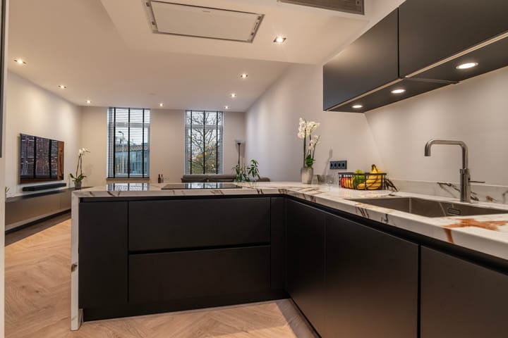 Foto 12 van Oranjeboomstraat 250-B