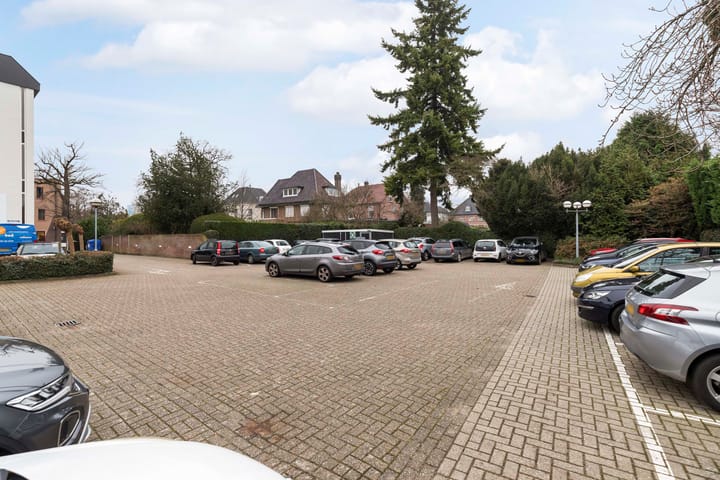 Foto 4 van Regentesselaan 2