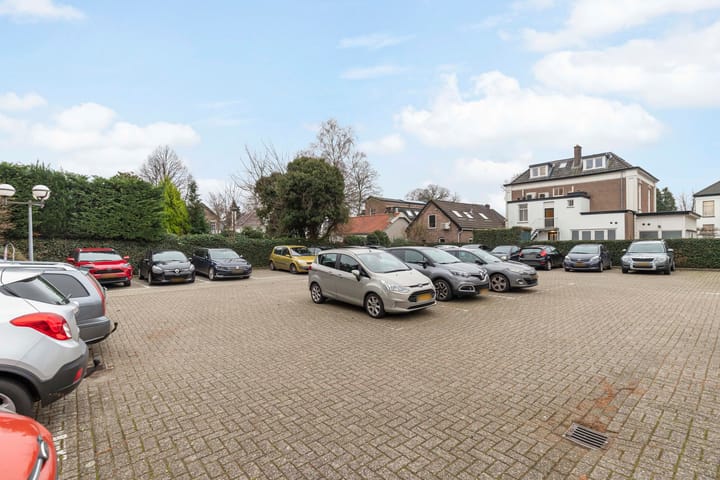 Foto 2 van Regentesselaan 2