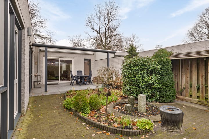 Foto 3 van Mensinge 1-C