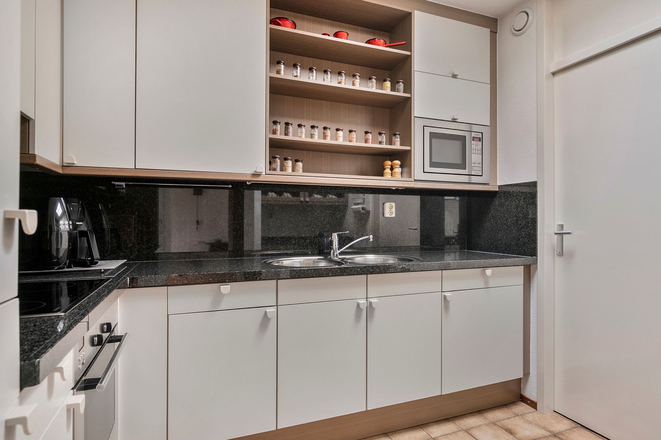 Foto 12 van Mensinge 1-C