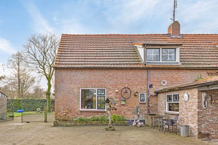 Foto 2 van Mereltjesstraat 10-A