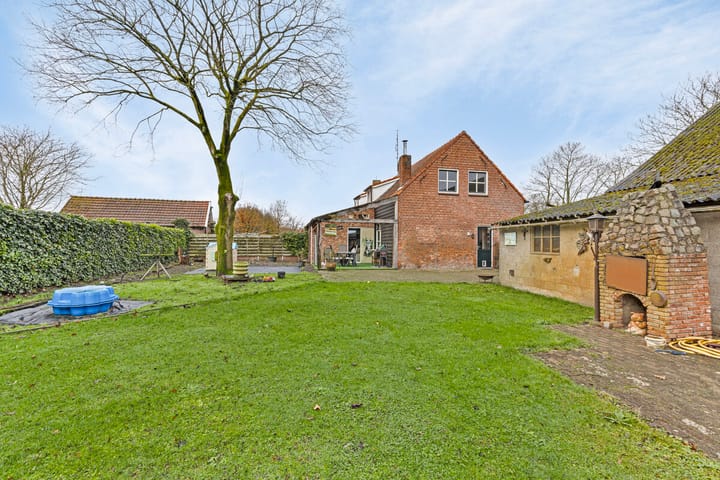 Foto 24 van Mereltjesstraat 10-A