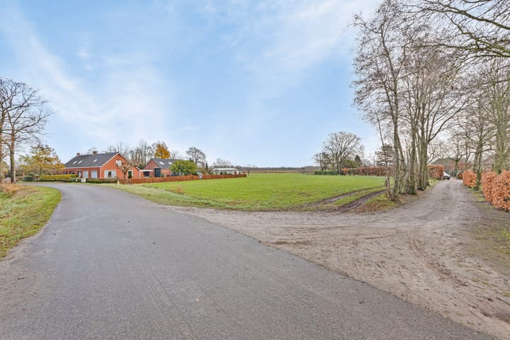 Foto 38 van Mereltjesstraat 10-A