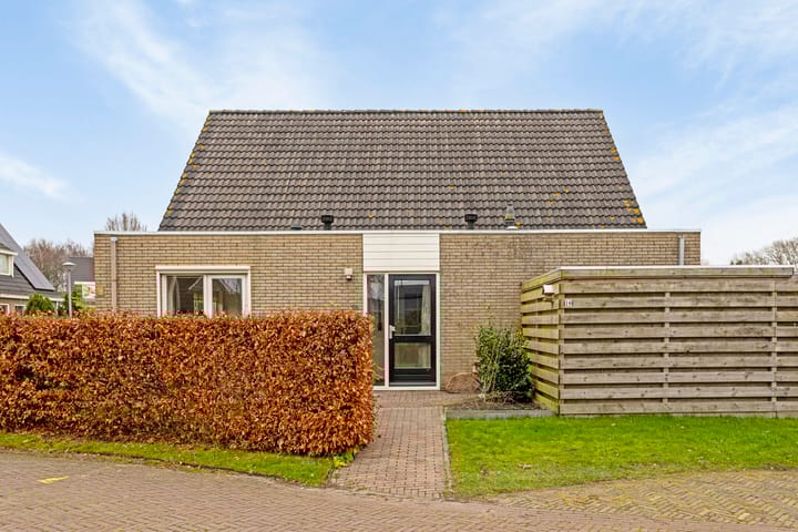 Foto 2 van Lienstukken 18