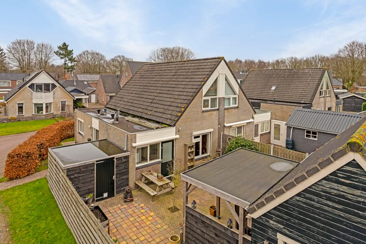 Foto 3 van Lienstukken 18