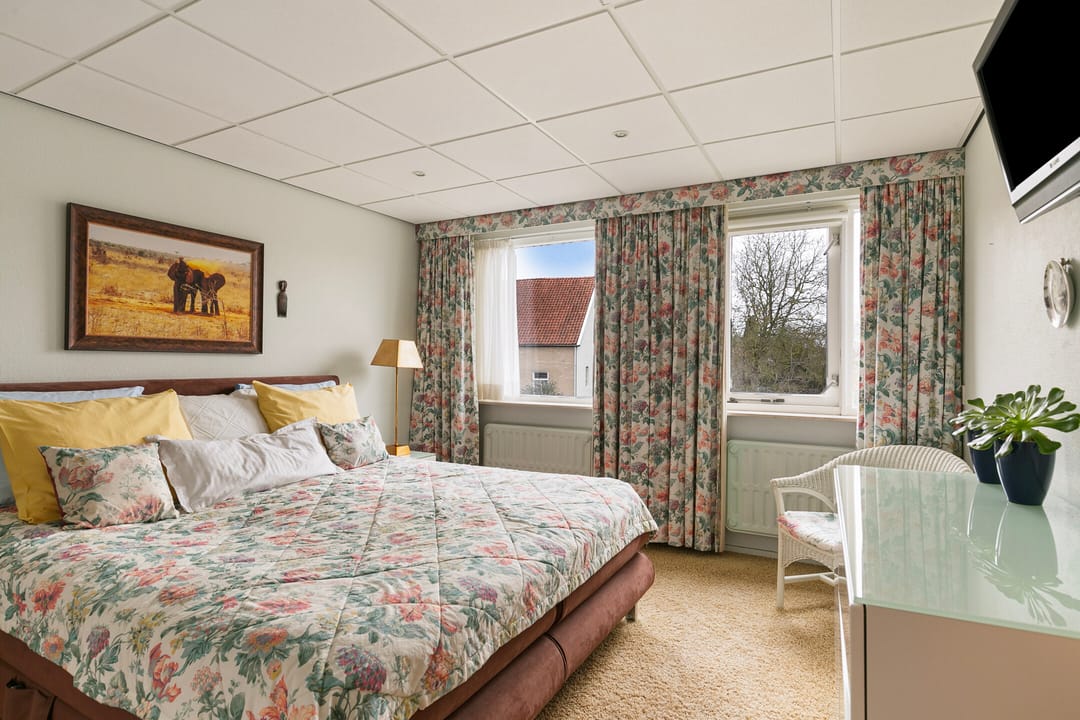 Photo 16 of Zalmstraat 2-B