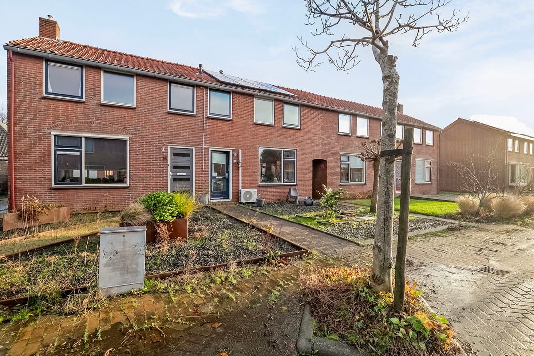 Photo 2 of Tsjerkestrjitte 23