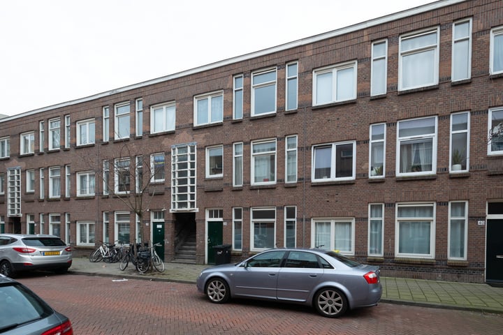 View photo of Lyonnetstraat 36