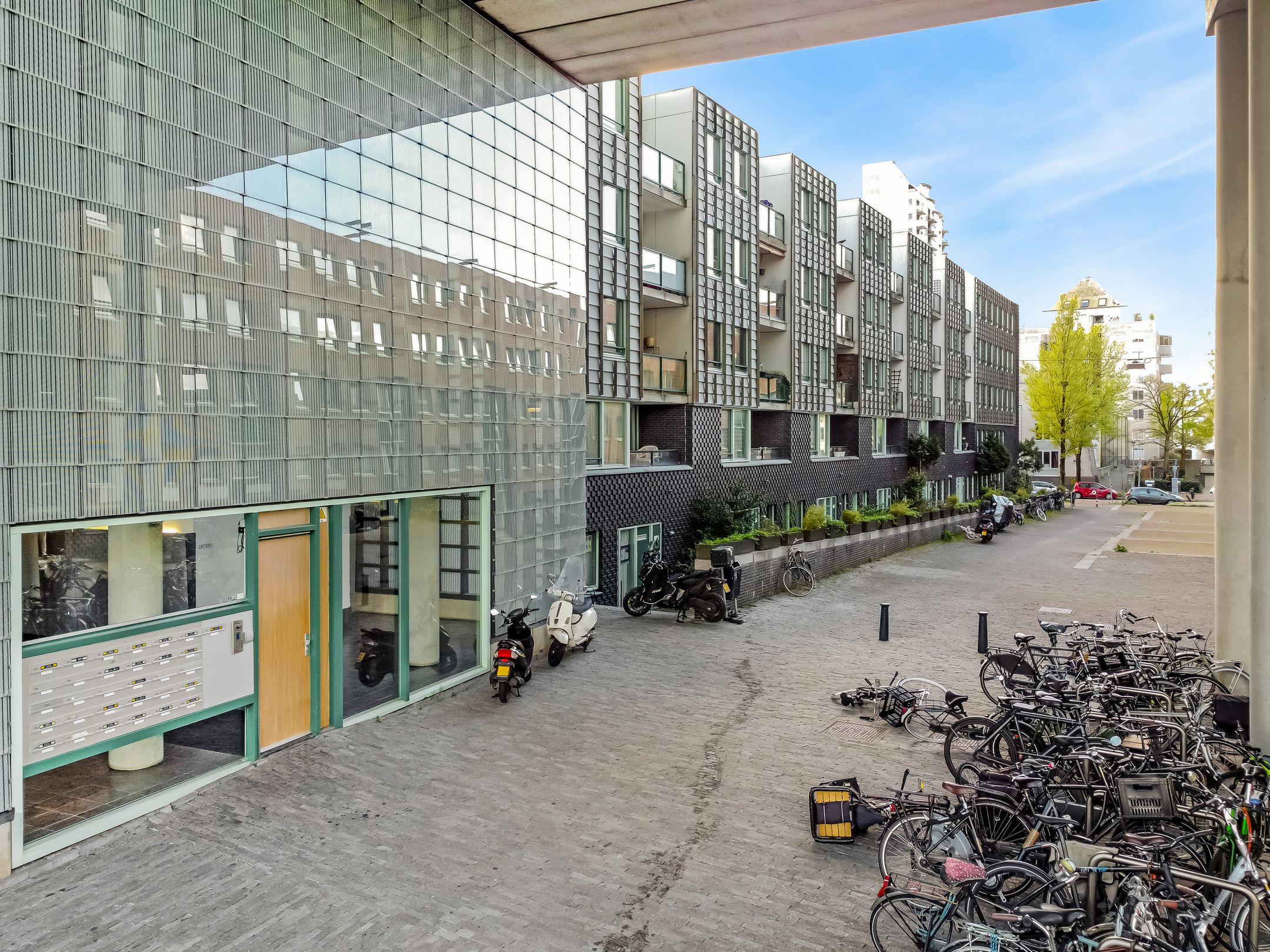 Photo 18 of Borneolaan 281