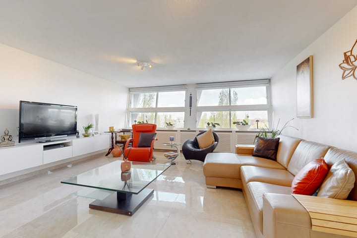 Photo 2 of Borneolaan 281