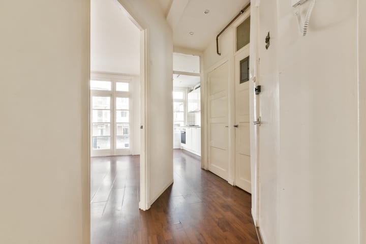 Foto 10 van Reinier Claeszenstraat 4-B1