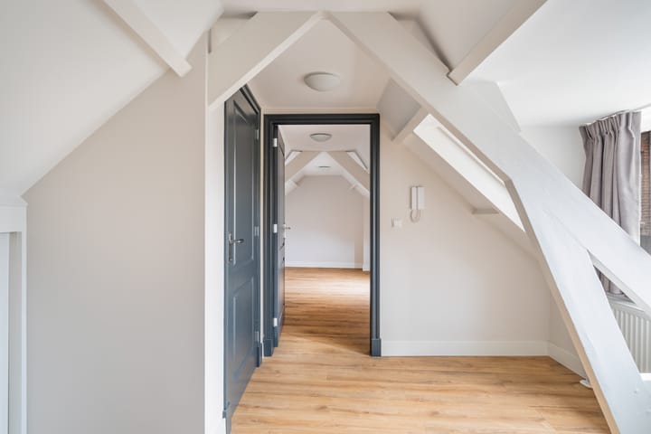 Foto 21 van Markerstraat 14-B