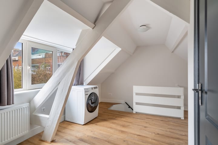 Foto 25 van Markerstraat 14-B