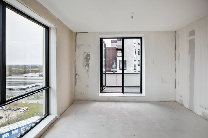 Bekijk foto 16 van Mies van der Rohestraat 307