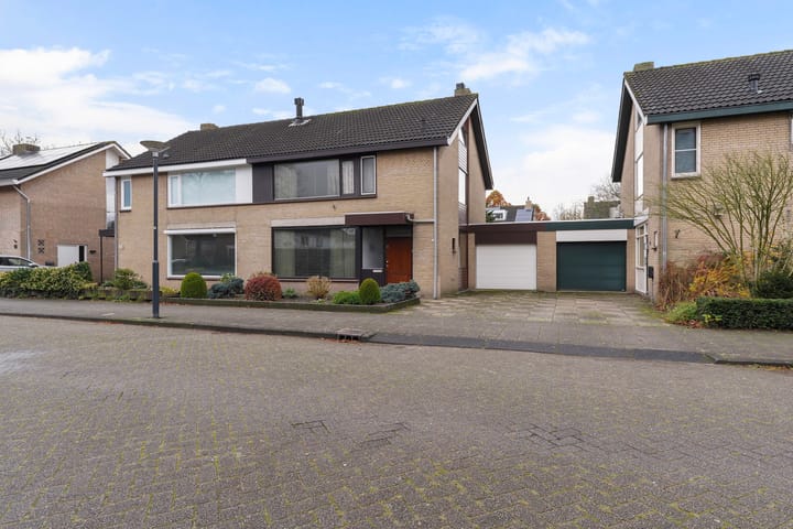 Foto 1 van Vlaanderenstraat 14