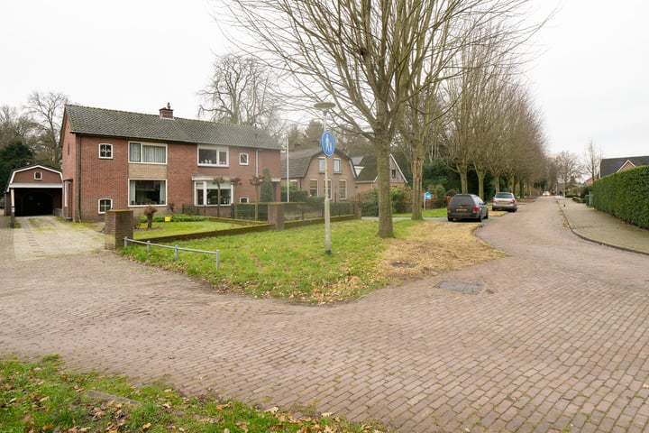 View photo 8 of Linthorstlaan 7