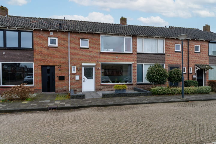 Bekijk foto 1 van Ranonkelstraat 29