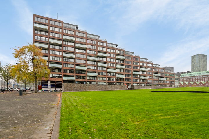 View photo 1 of Eric Kropstraat 54