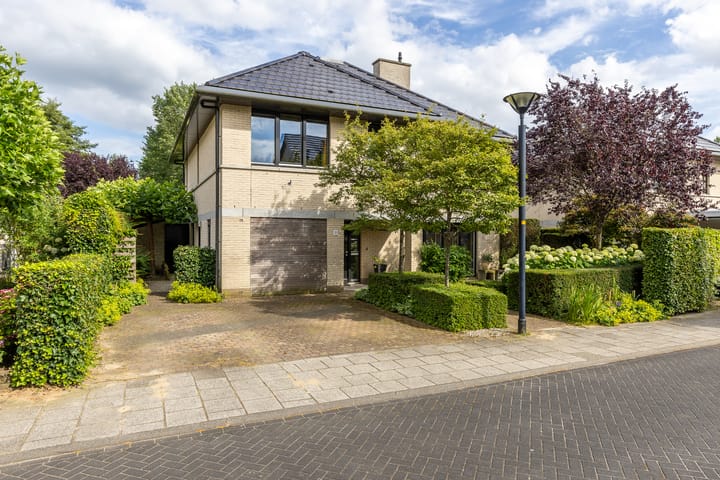 Foto 1 van Luitenantstraat 38